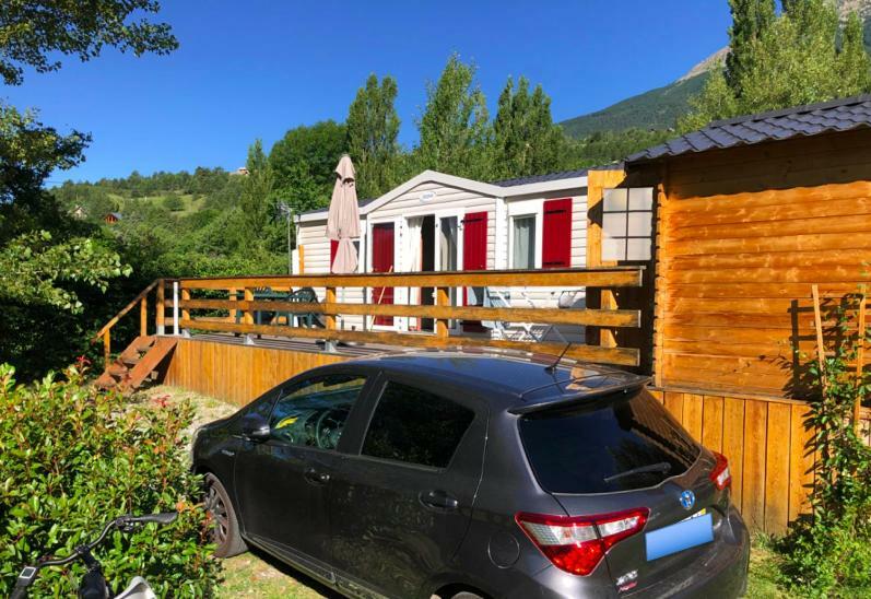 Mobil Home Proche Du Plan D'Eau D'Embrun Kültér fotó