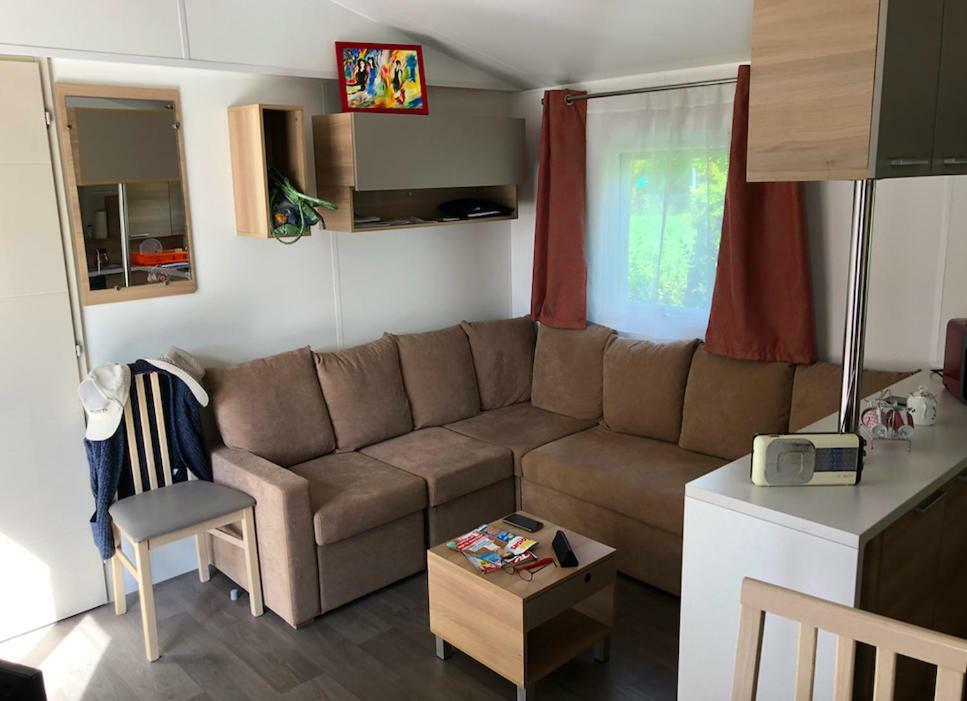 Mobil Home Proche Du Plan D'Eau D'Embrun Kültér fotó