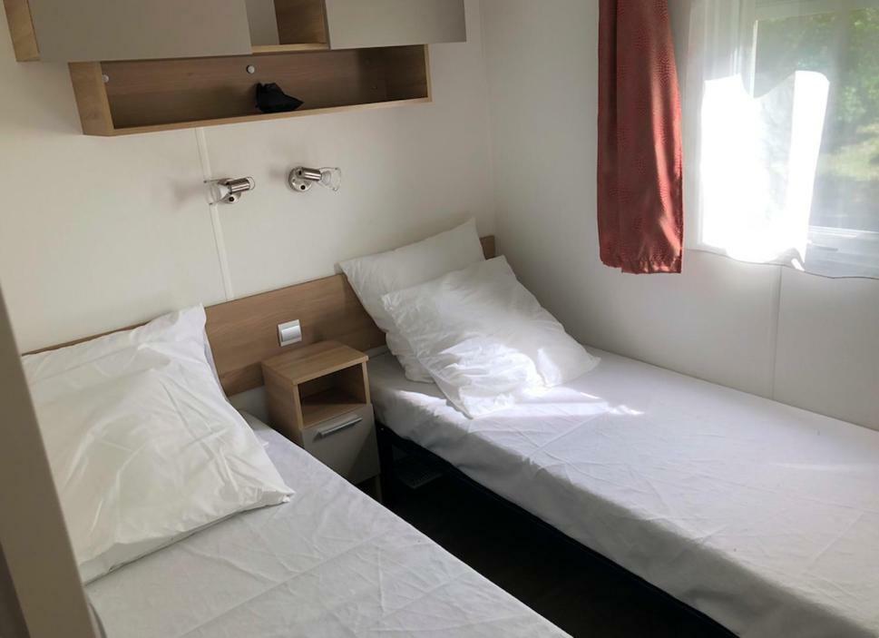 Mobil Home Proche Du Plan D'Eau D'Embrun Kültér fotó